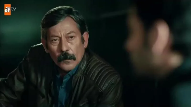 Кадры из сериала Мафия не может править миром 4 серия 1 сезон (2015)