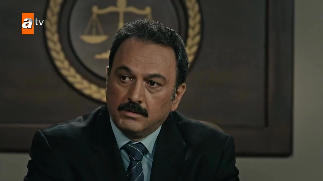 Кадры из сериала Мафия не может править миром 11 серия 6 сезон (2015)