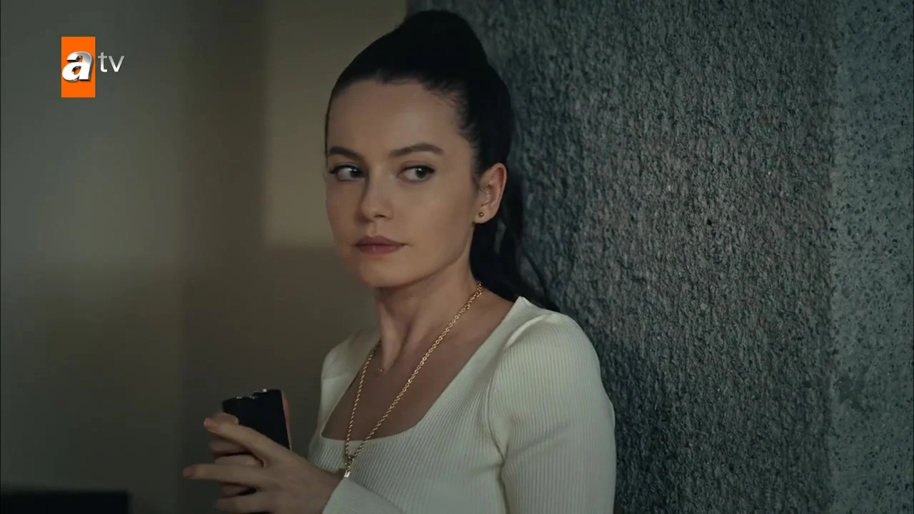 Кадры из сериала Мафия не может править миром 14 серия 6 сезон (2015)