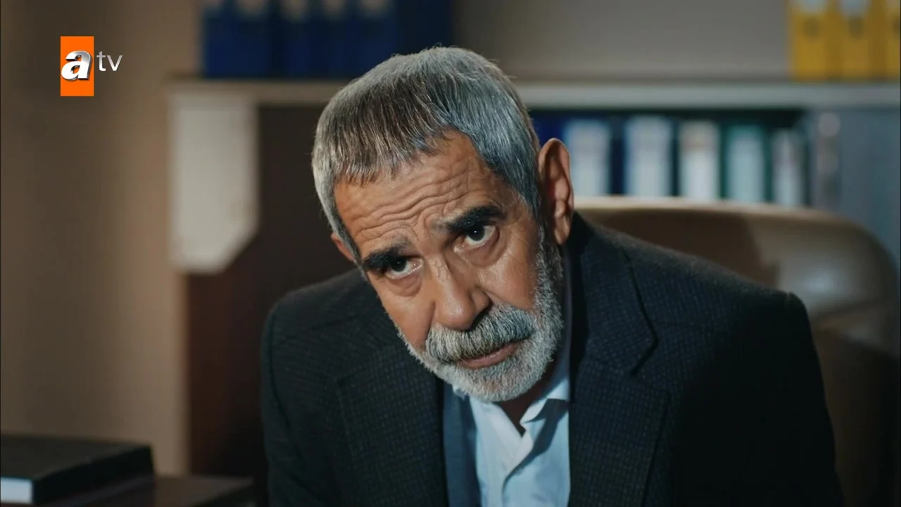 Кадры из сериала Мафия не может править миром 7 серия 6 сезон (2015)